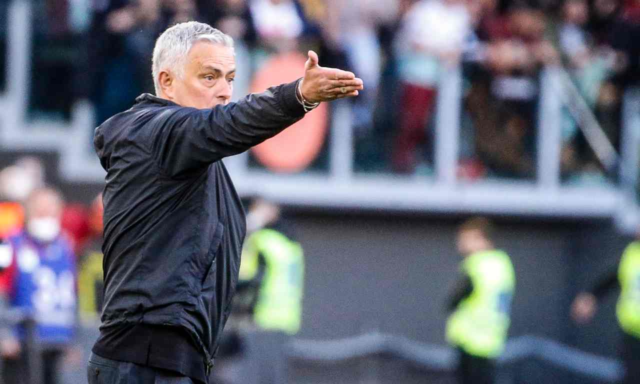 Roma-Salernitana, Mourinho detta indicazioni