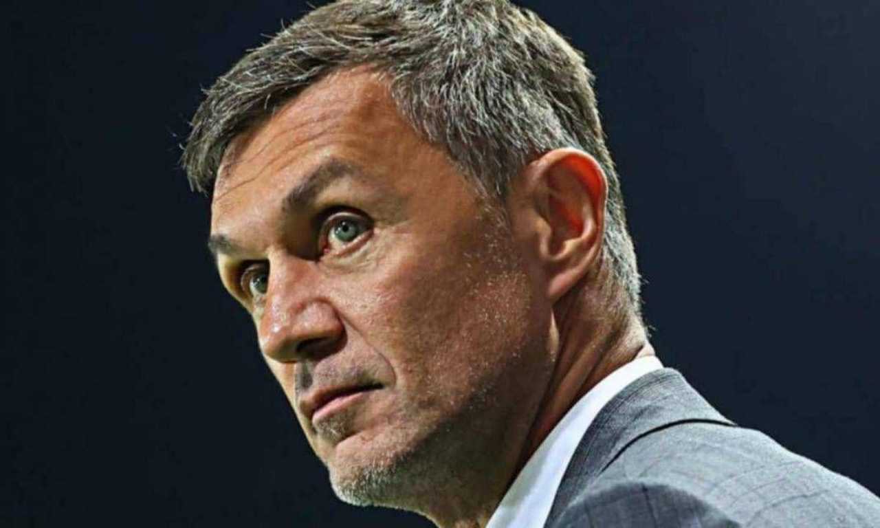 Paolo Maldini pensieroso 