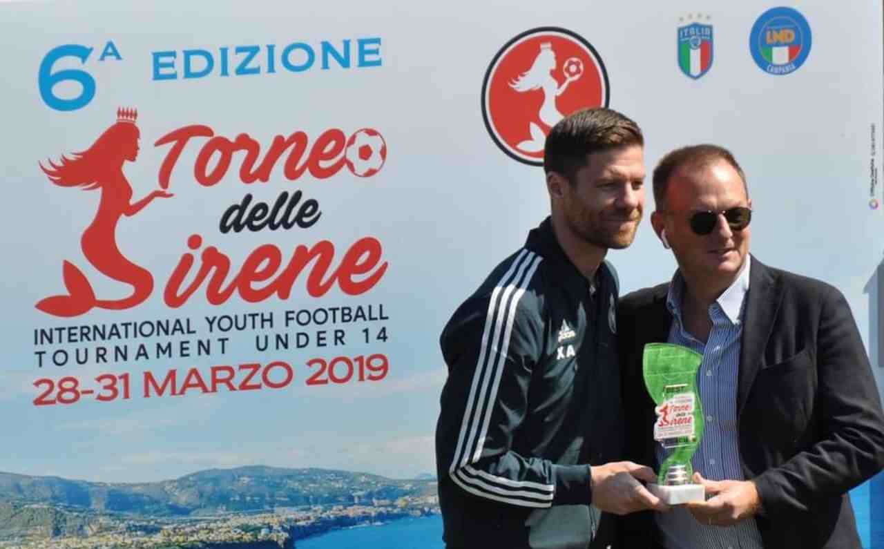 Xabi Alonso premiato al Torneo delle Sirene