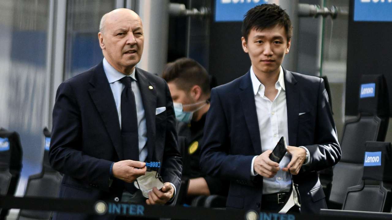 Beppe Marotta e Steven Zhang pensierosi