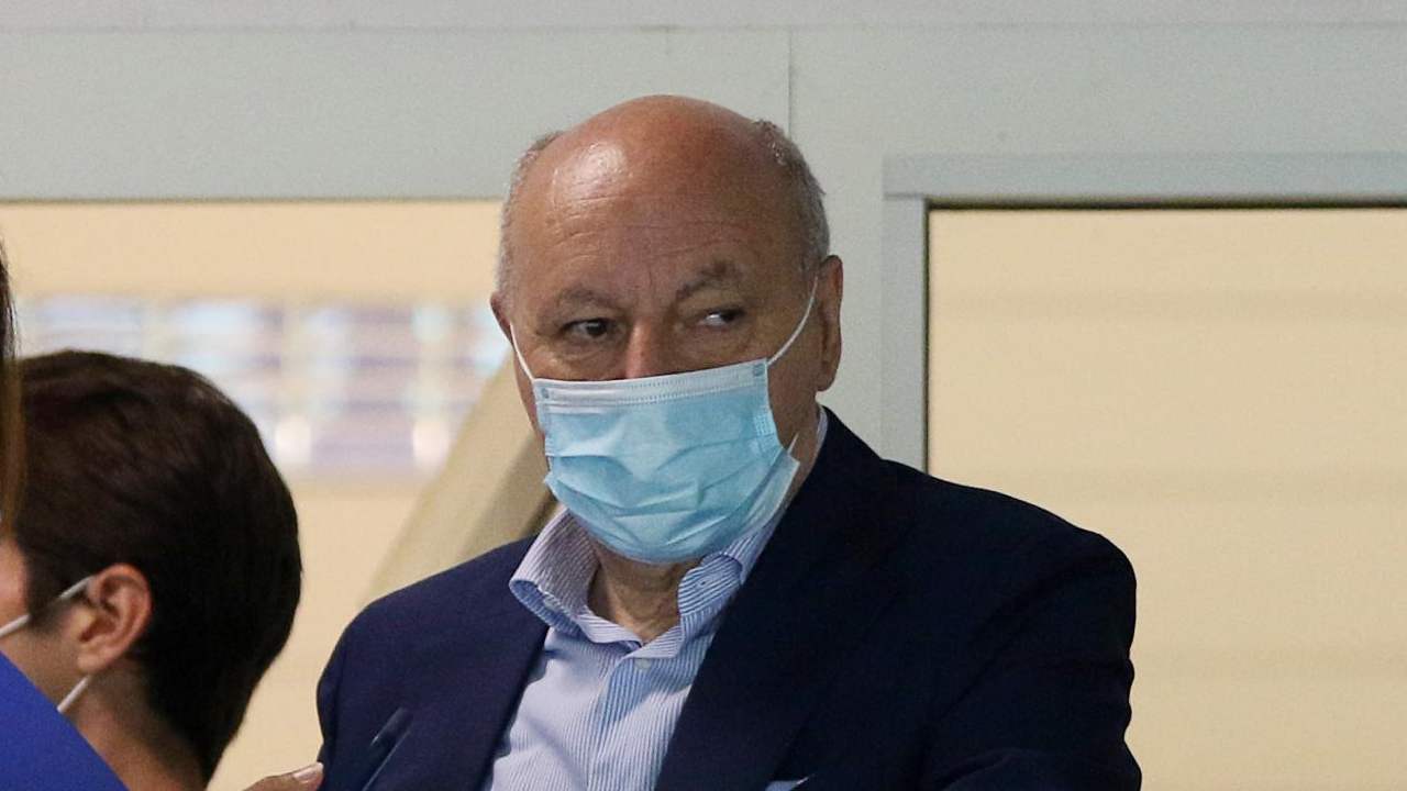 Marotta preoccupato con la mascherina Inter