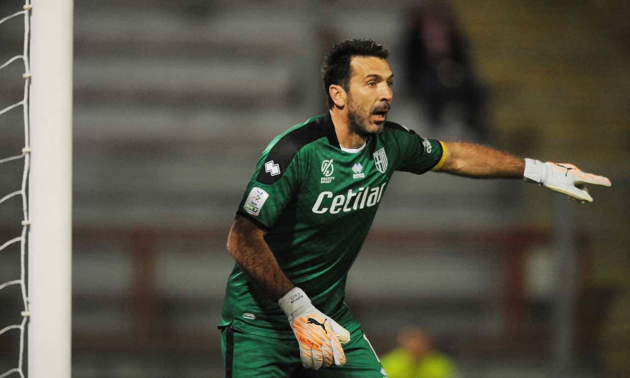 Buffon in campo col Parma