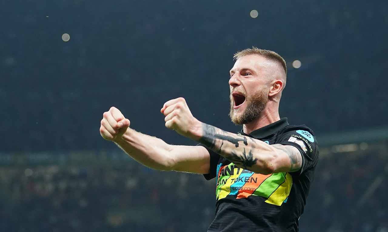 Skriniar esulta con l'Inter