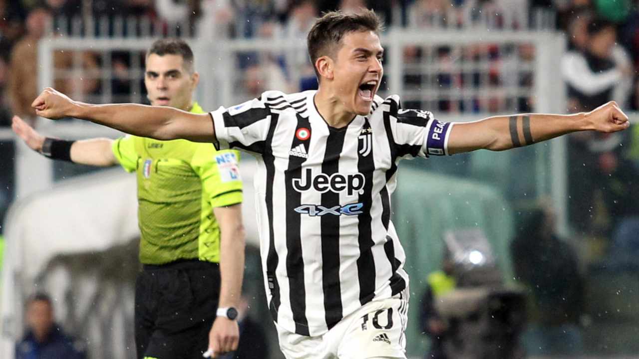 Paulo Dybala esulta