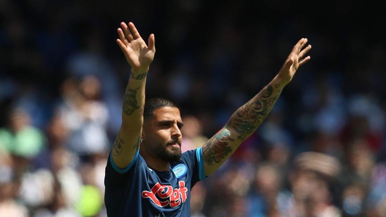 insigne saluta i tifosi Napoli