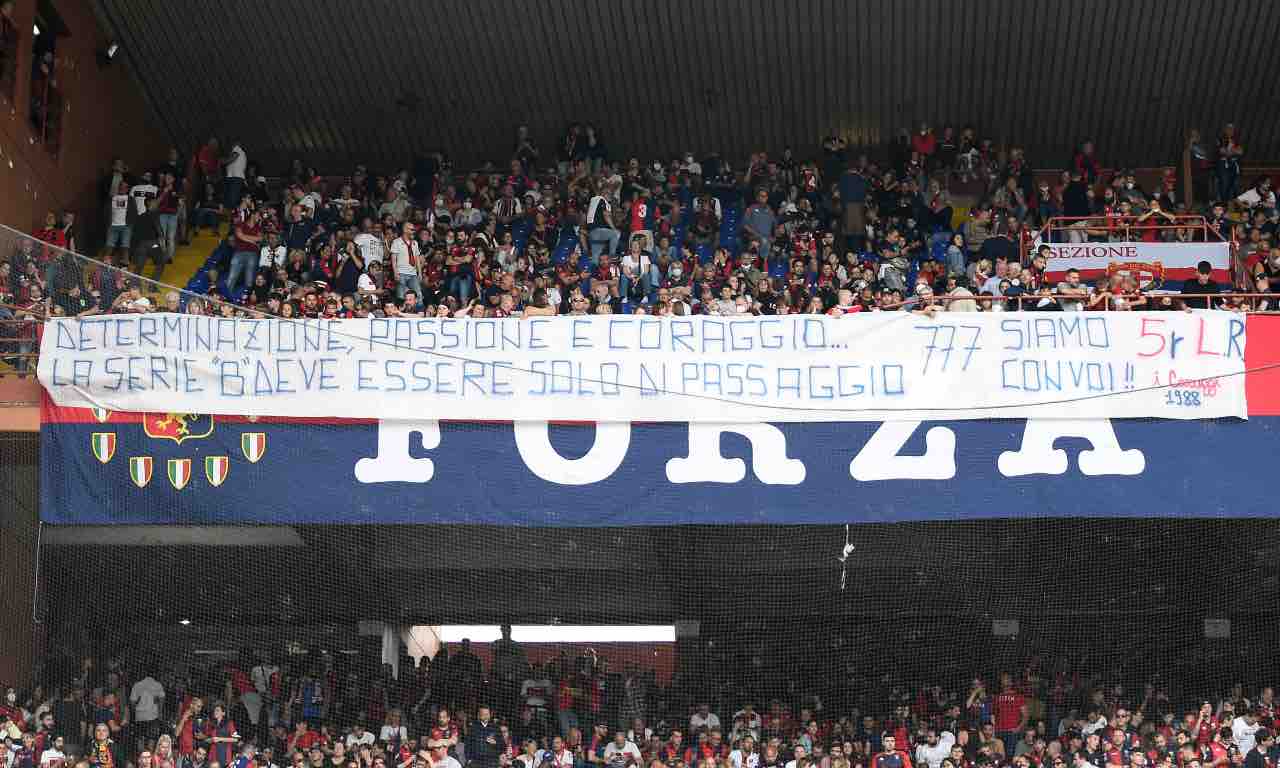 Tifosi del Genoa contro il Bologna