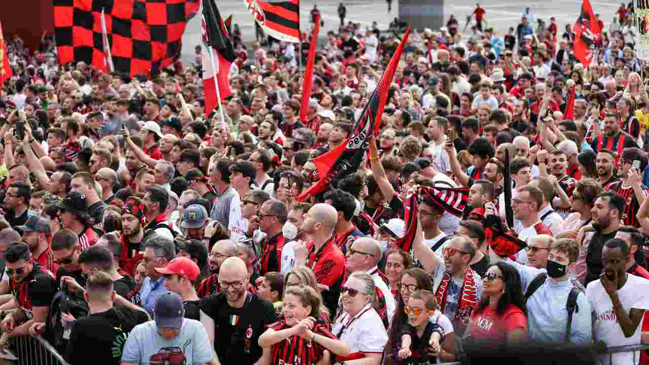 Tifosi Milan in festa