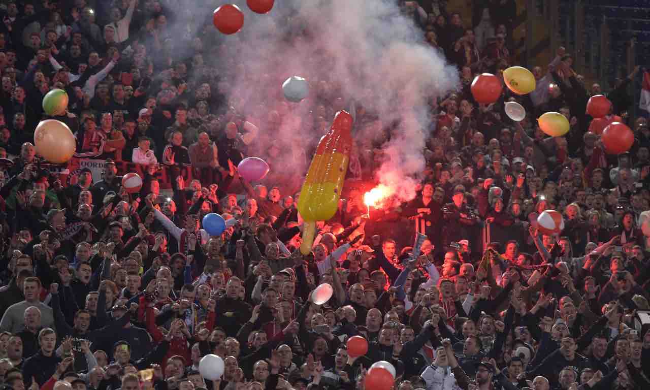 Tifosi del Feyenoord all'Olimpico