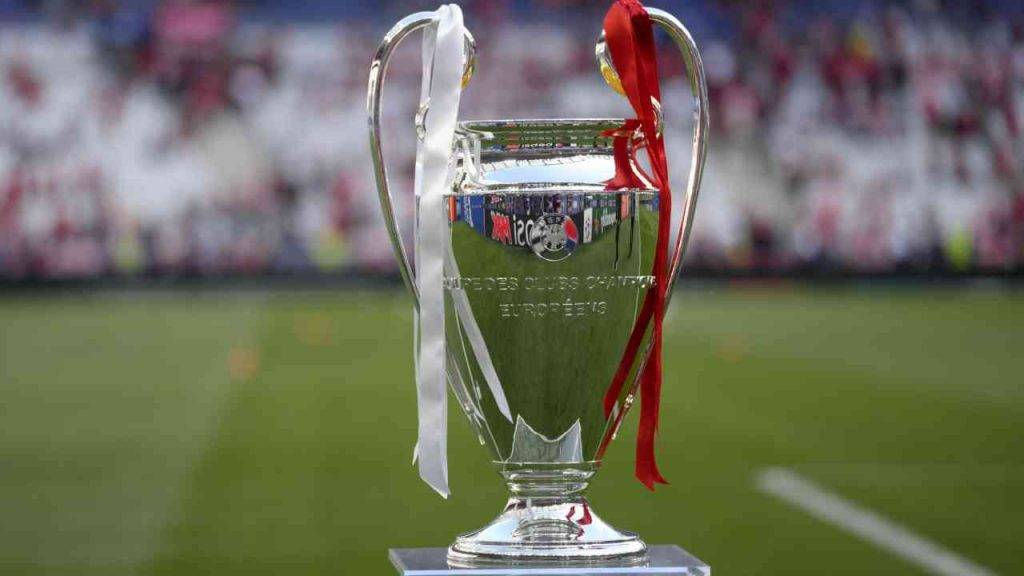 Champions League, trofeo