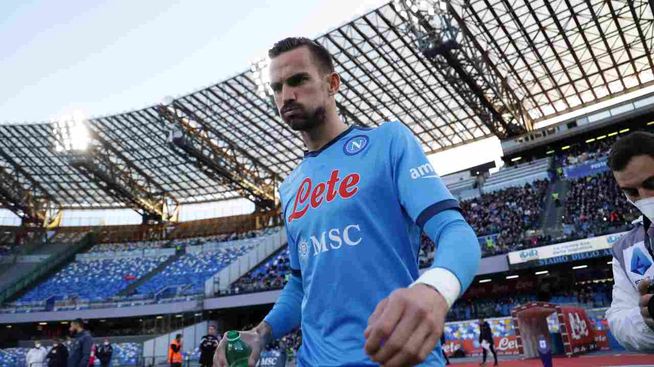 Fabian Ruiz entra in campo