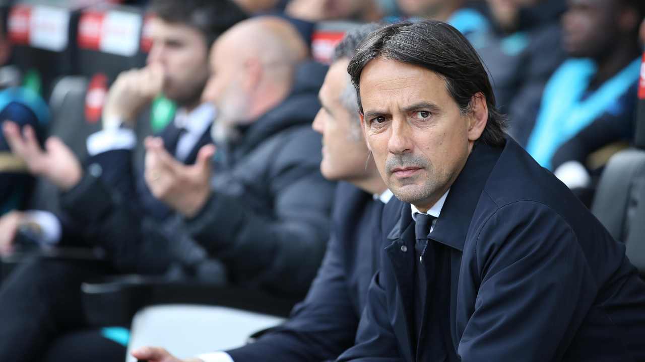 Inzaghi concentrato in panchina Inter