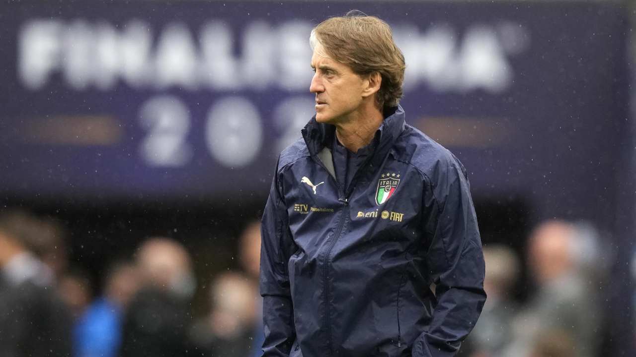 Mancini pensieroso Italia