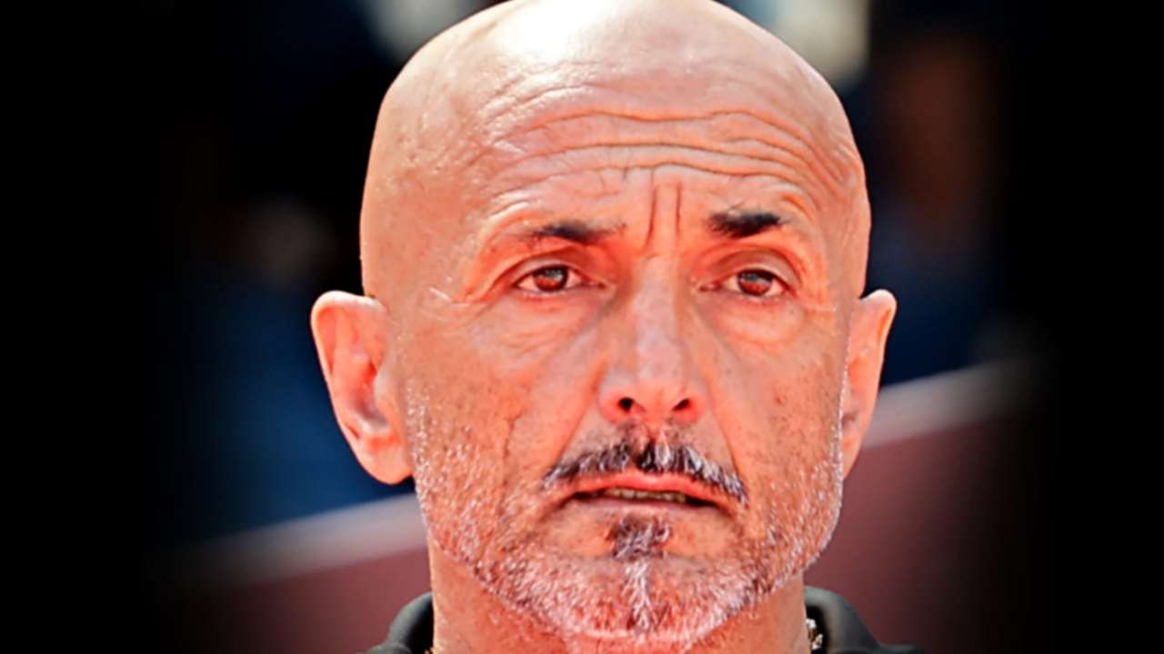 Luciano Spalletti pensieroso