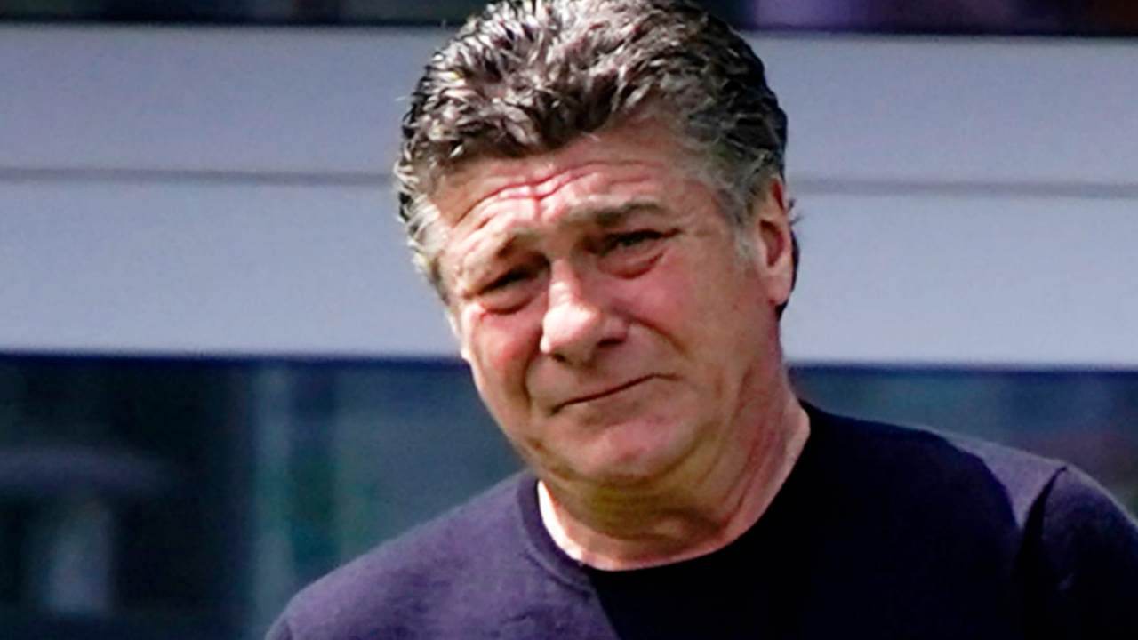 Mazzarri sconsolato Cagliari