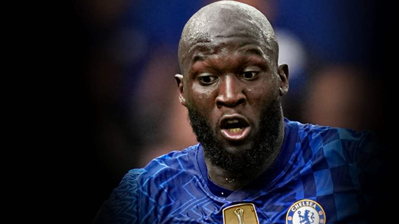 Lukaku corre Chelsea