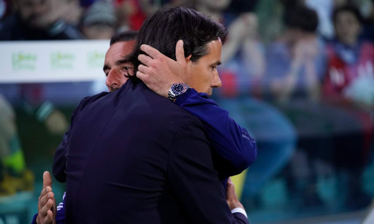 Cagliari-Inter, Agostini e Inzaghi si abbracciano