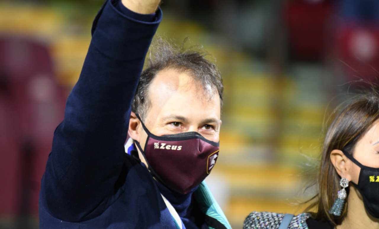 Salernitana, il presidente Iervolino con la mascherina