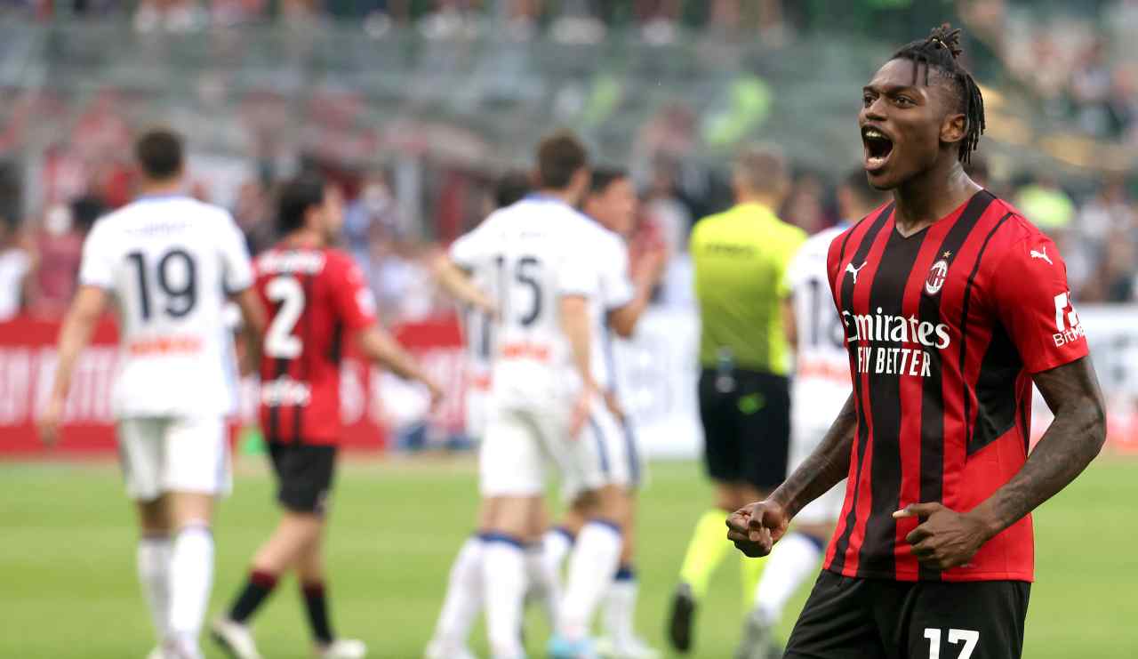 Milan, Leao esulta