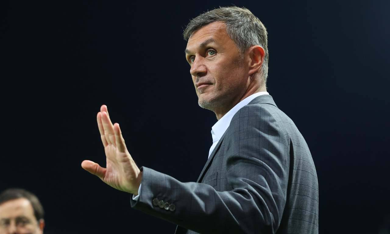 Milan, Maldini alza la mano