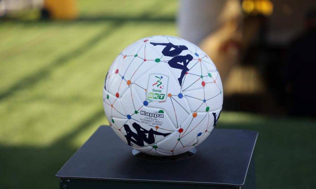 pallone serie B