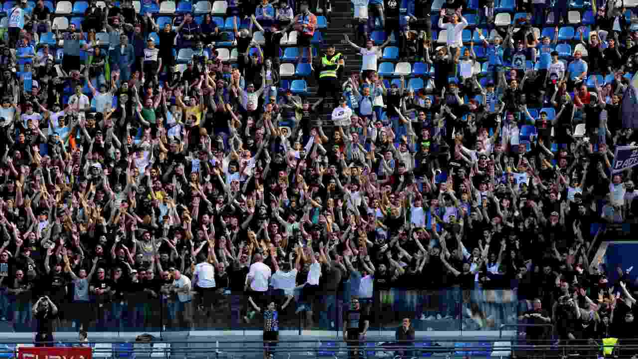 Tifosi Napoli esultanti