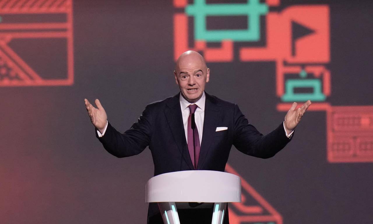 Infantino ai sorteggi per i Mondiali a Doha