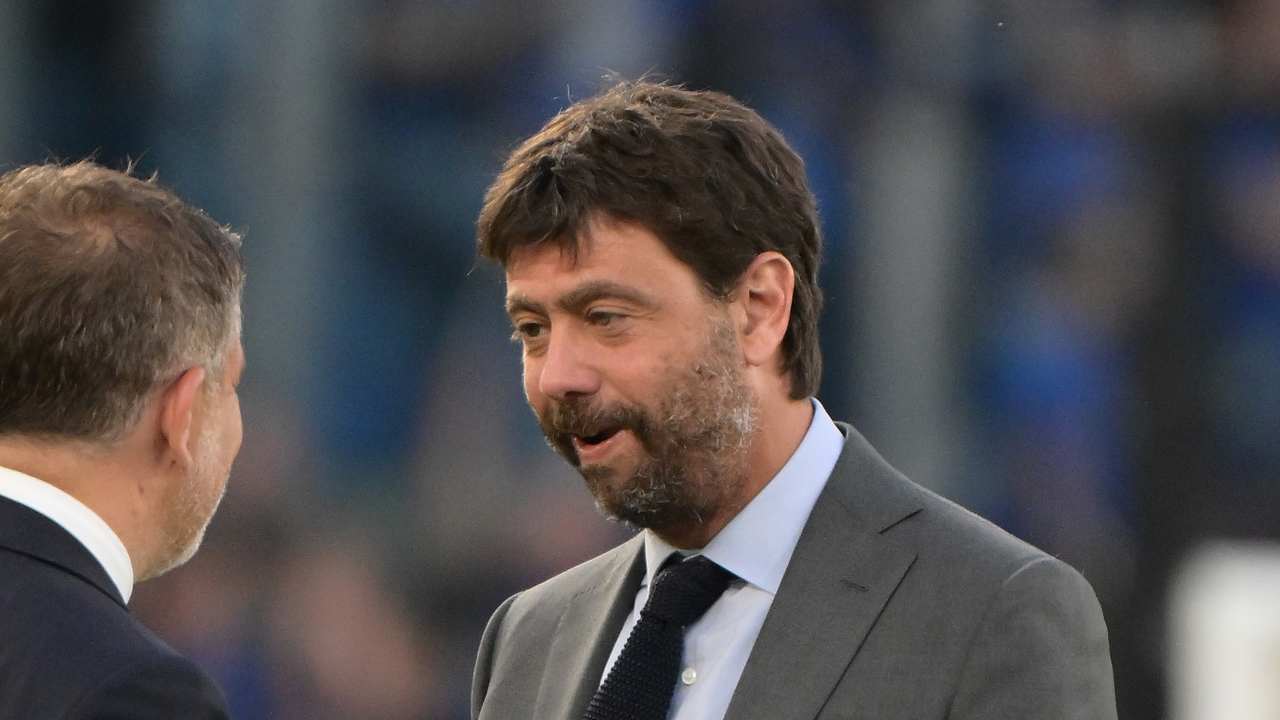 Agnelli sorride e parla Juventus