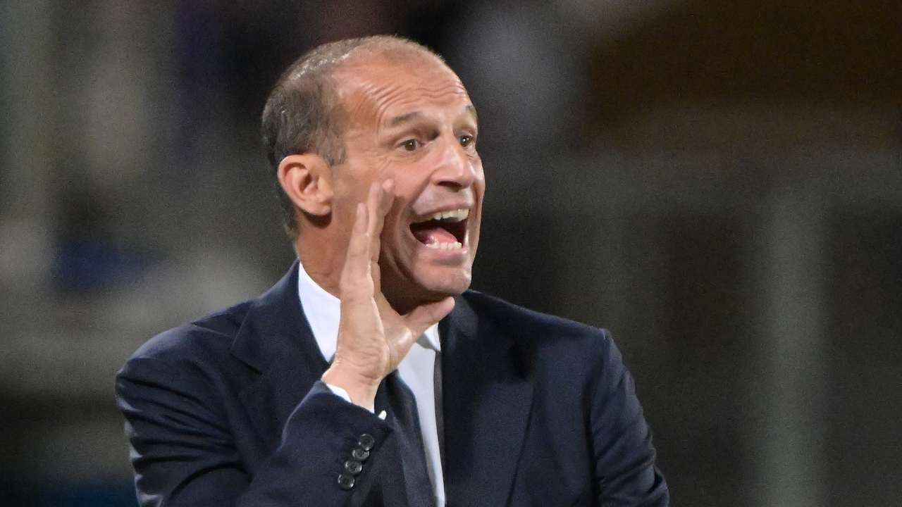 Allegri urla verso il campo Juventus
