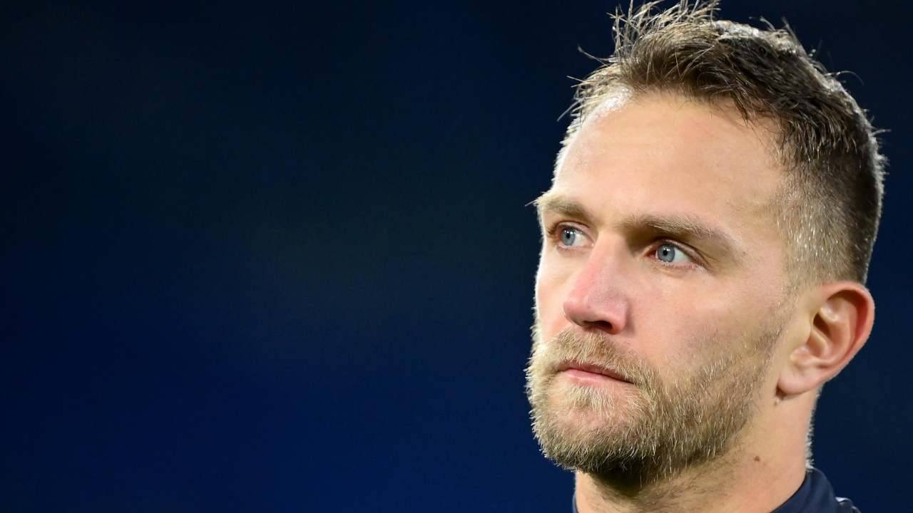 Criscito osserva lontano pensieroso Genoa