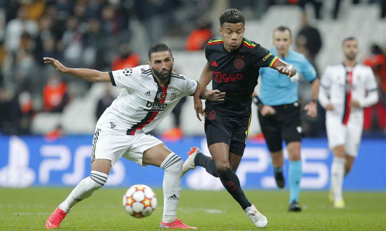 David Neres con la maglia dell'Ajax 