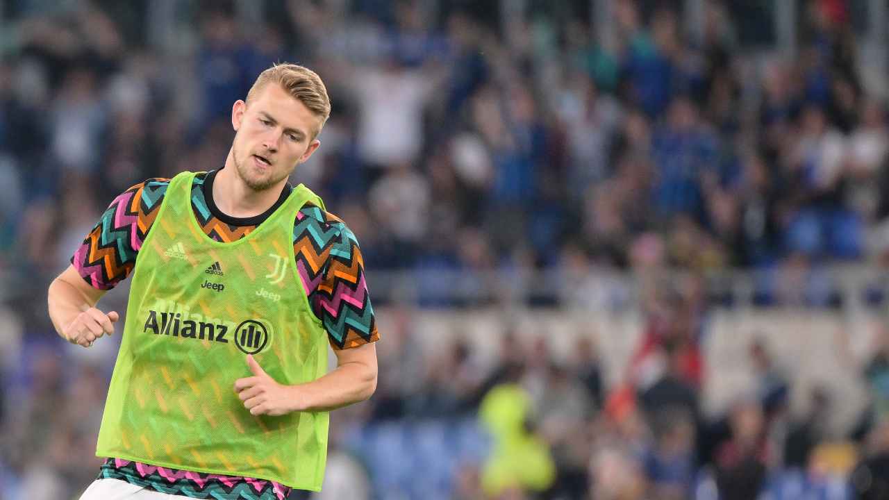 De Ligt corre e si riscalda Juventus