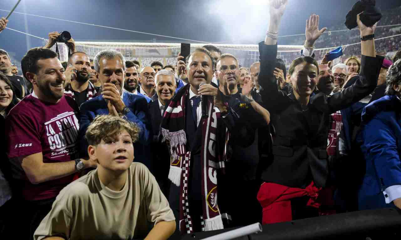 Iervolino con i tifosi della Salernitana