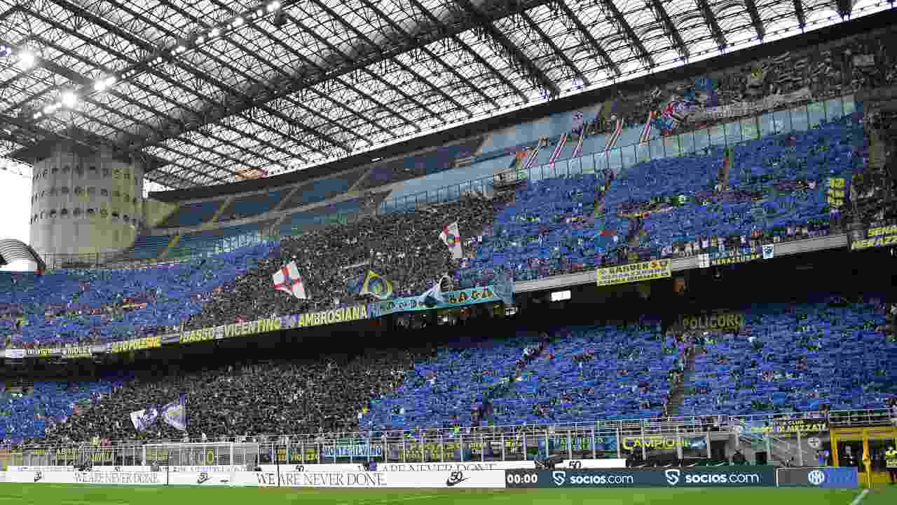 Inter spalti con i tifosi San Siro
