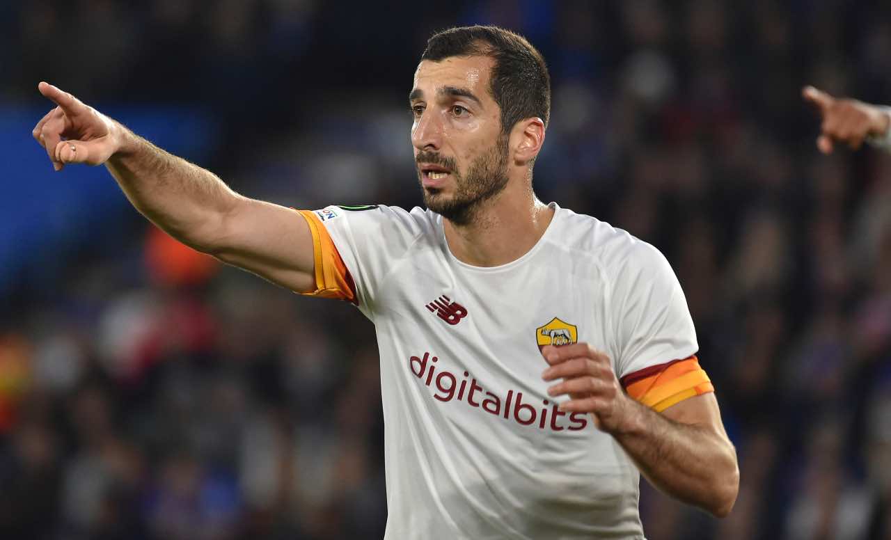 Mkhitaryan in campo con la Roma