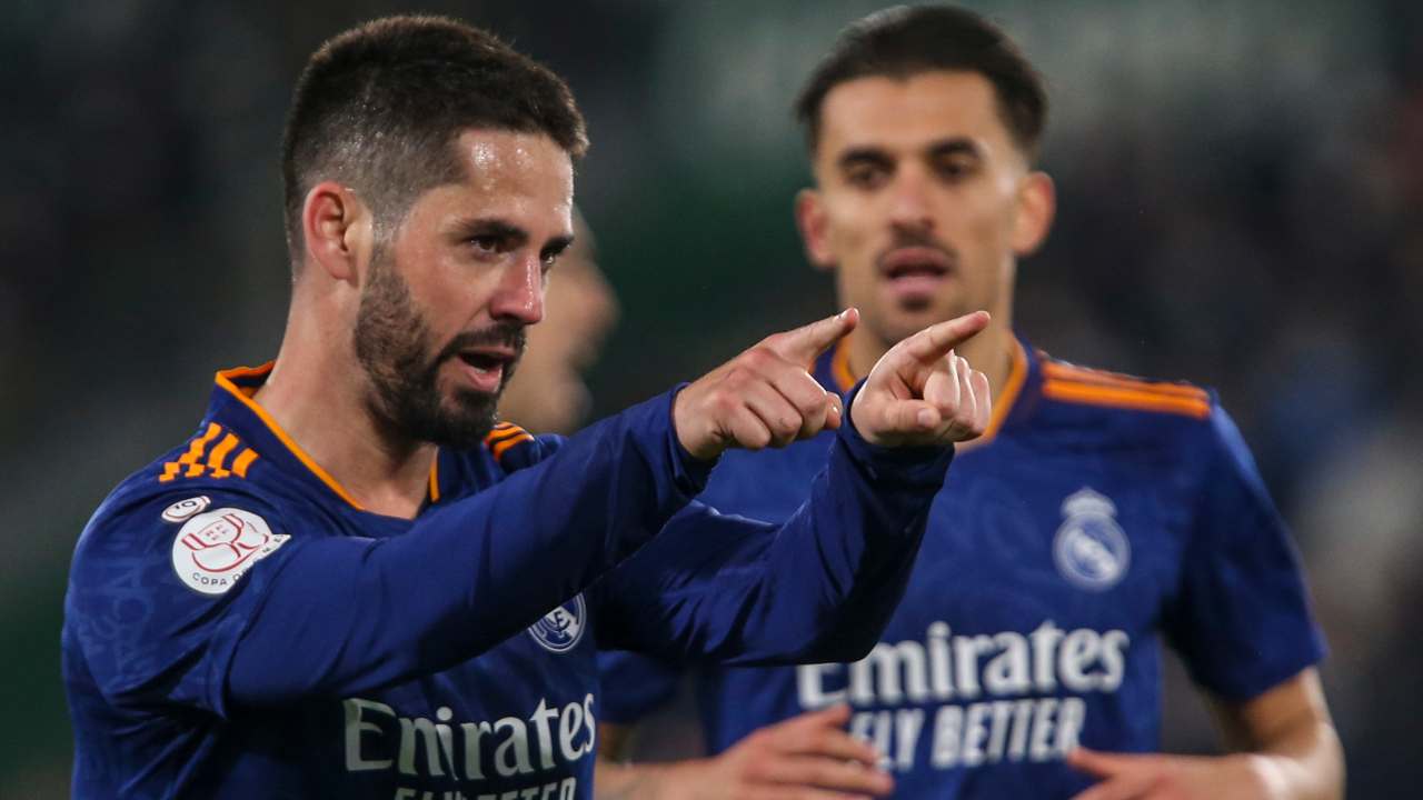 Isco esulta