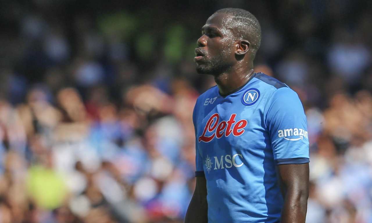 Koulibaly pensieroso 