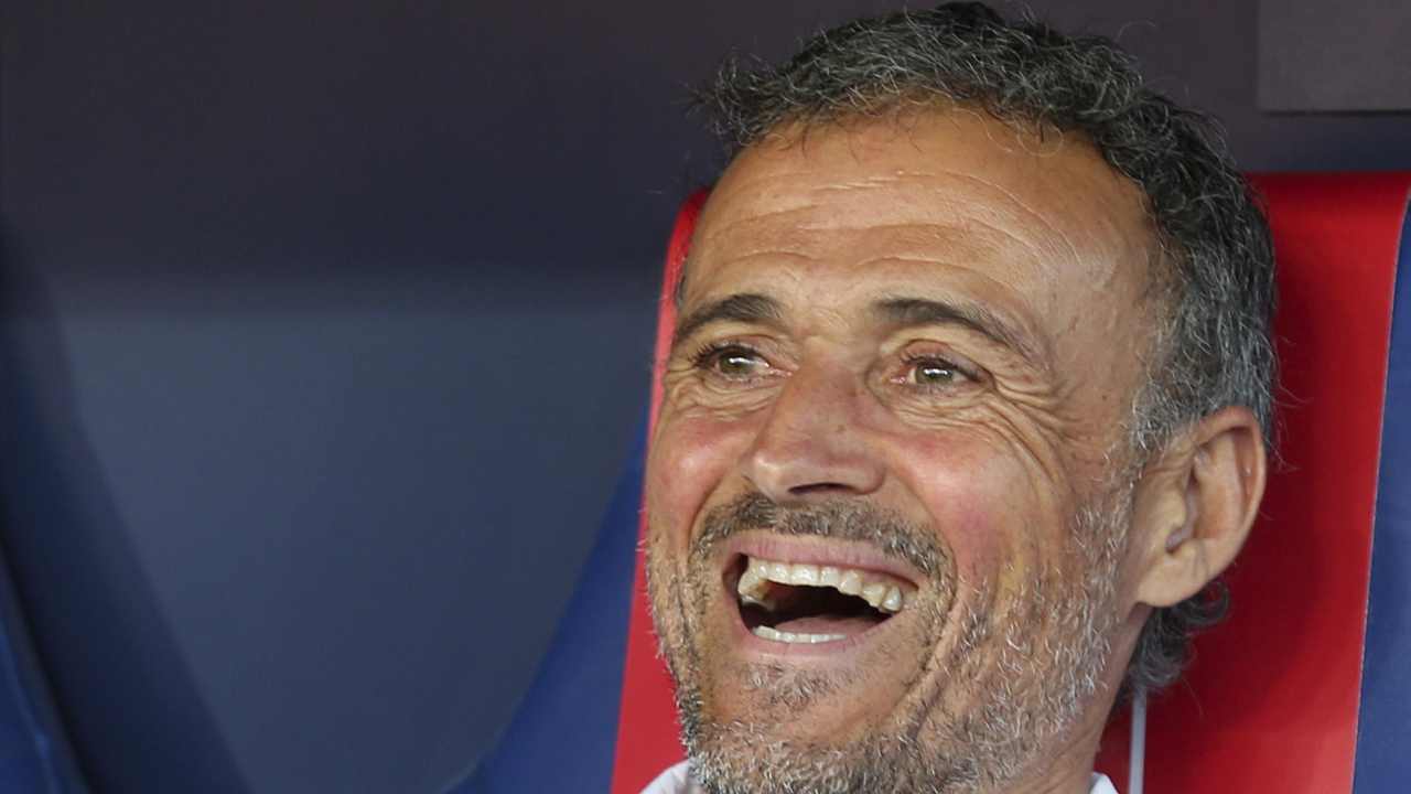 Luis Enrique sorridente