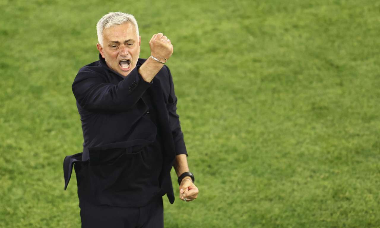 Mourinho esulta