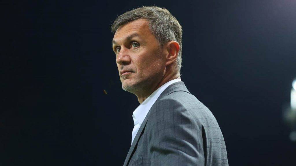 Milan, Maldini osserva