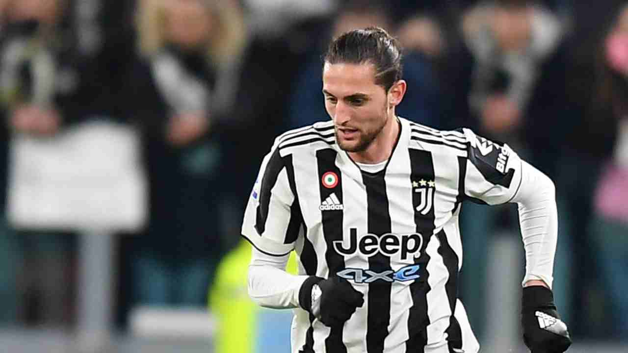 Rabiot in azione con la maglia della Juventus