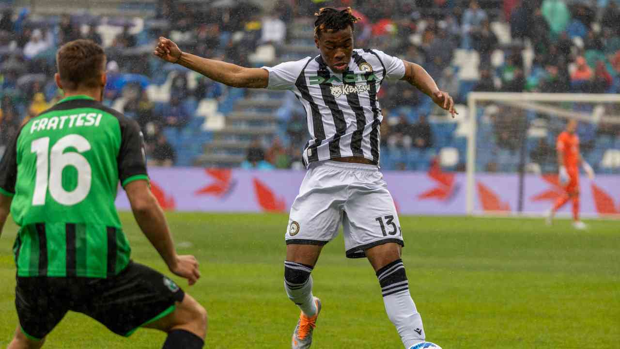 Udogie corre Udinese