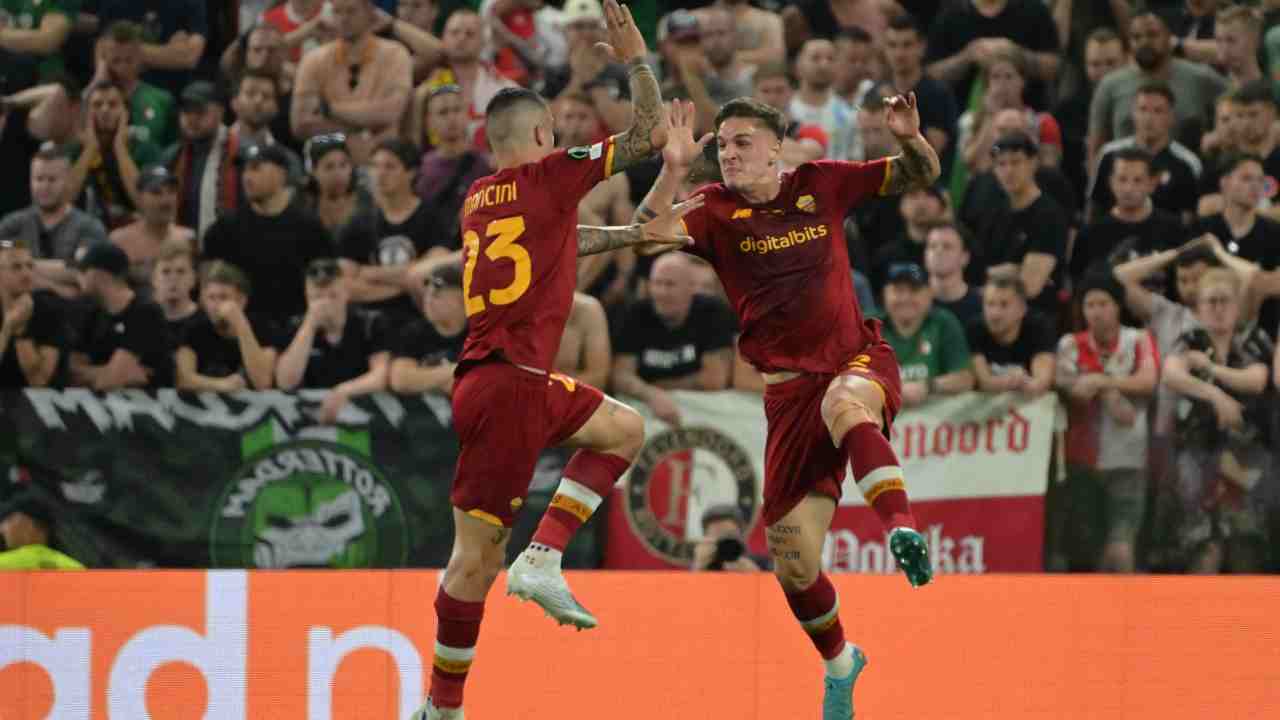 Zaniolo esulta dopo il gol nella finale di Conference League