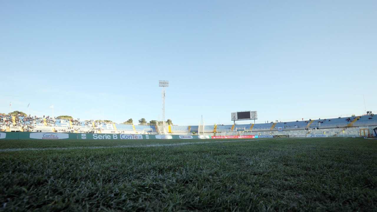 Pescara, i tifosi contestano Sebastiani