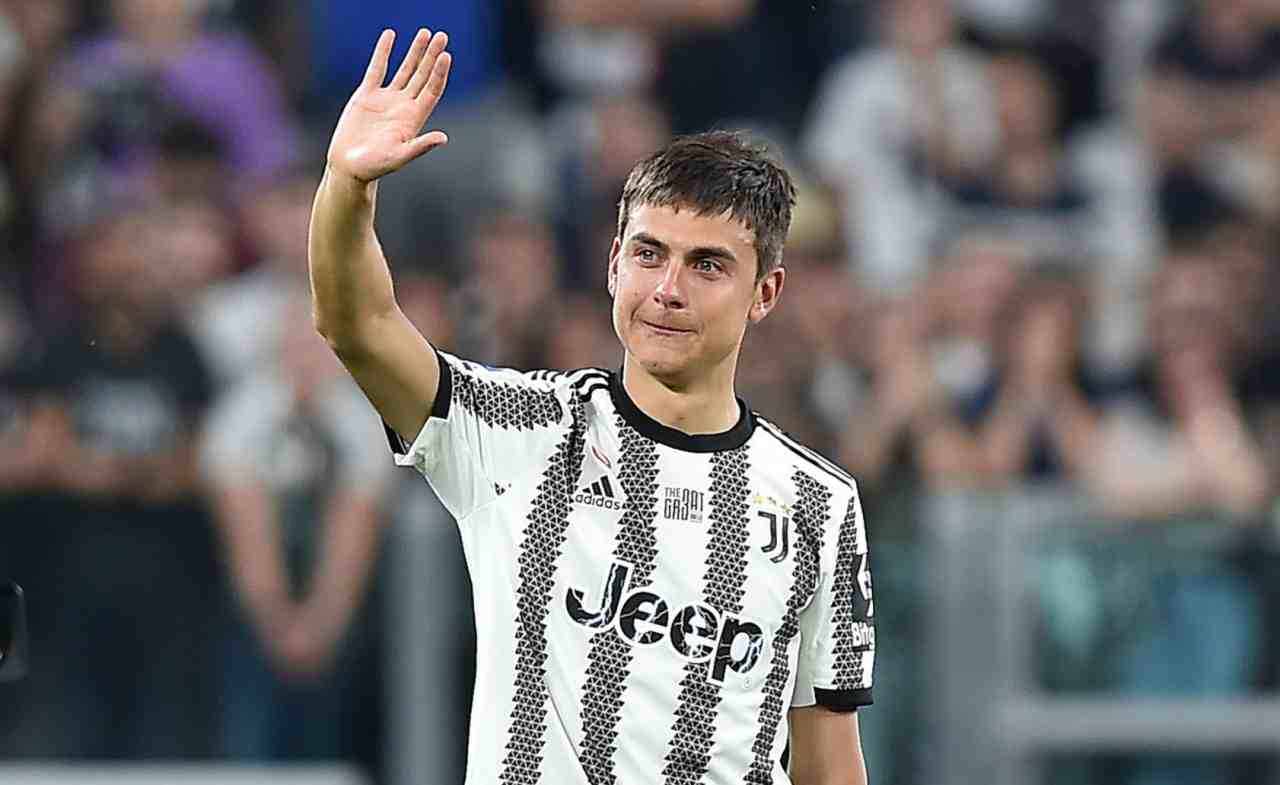 Dybala saluta commosso