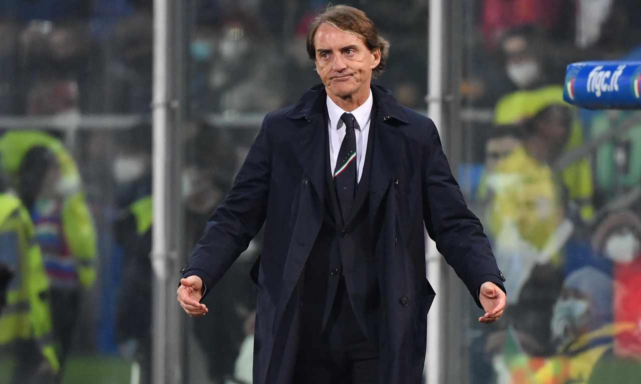 Italia, Roberto Mancini allarga le braccia
