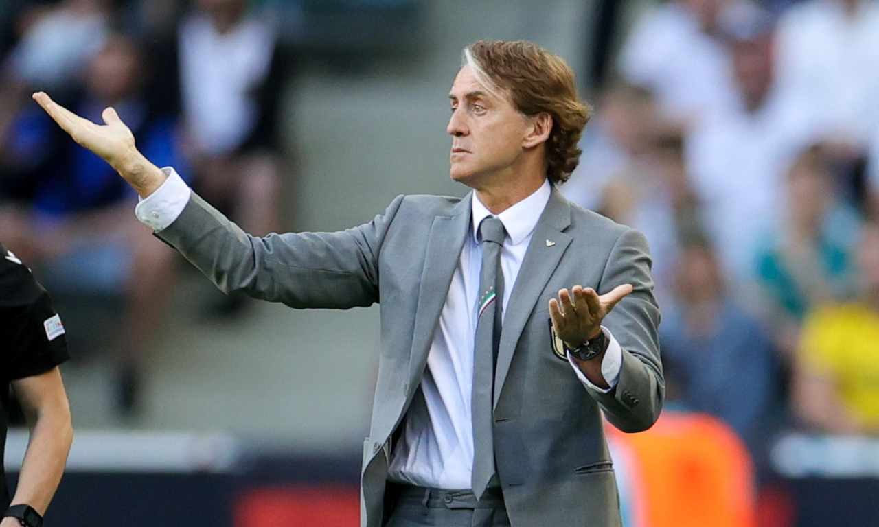 Italia, Mancini allarga le braccia