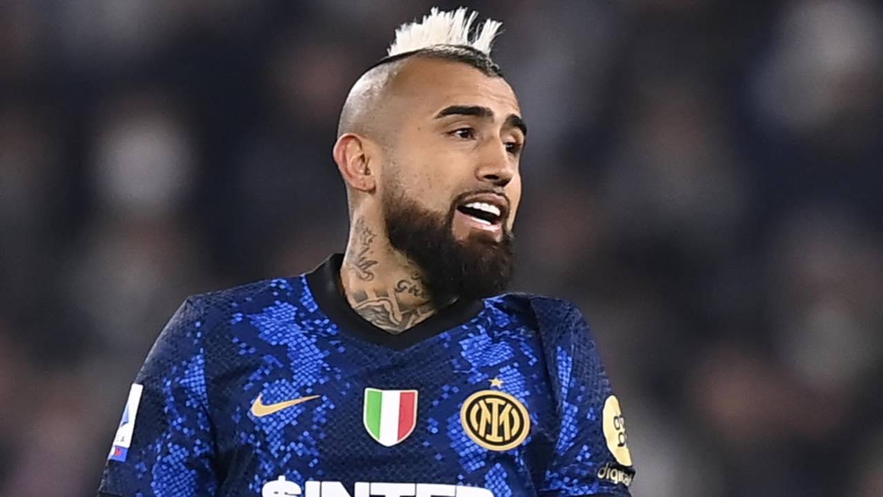 Arturo Vidal pensieroso