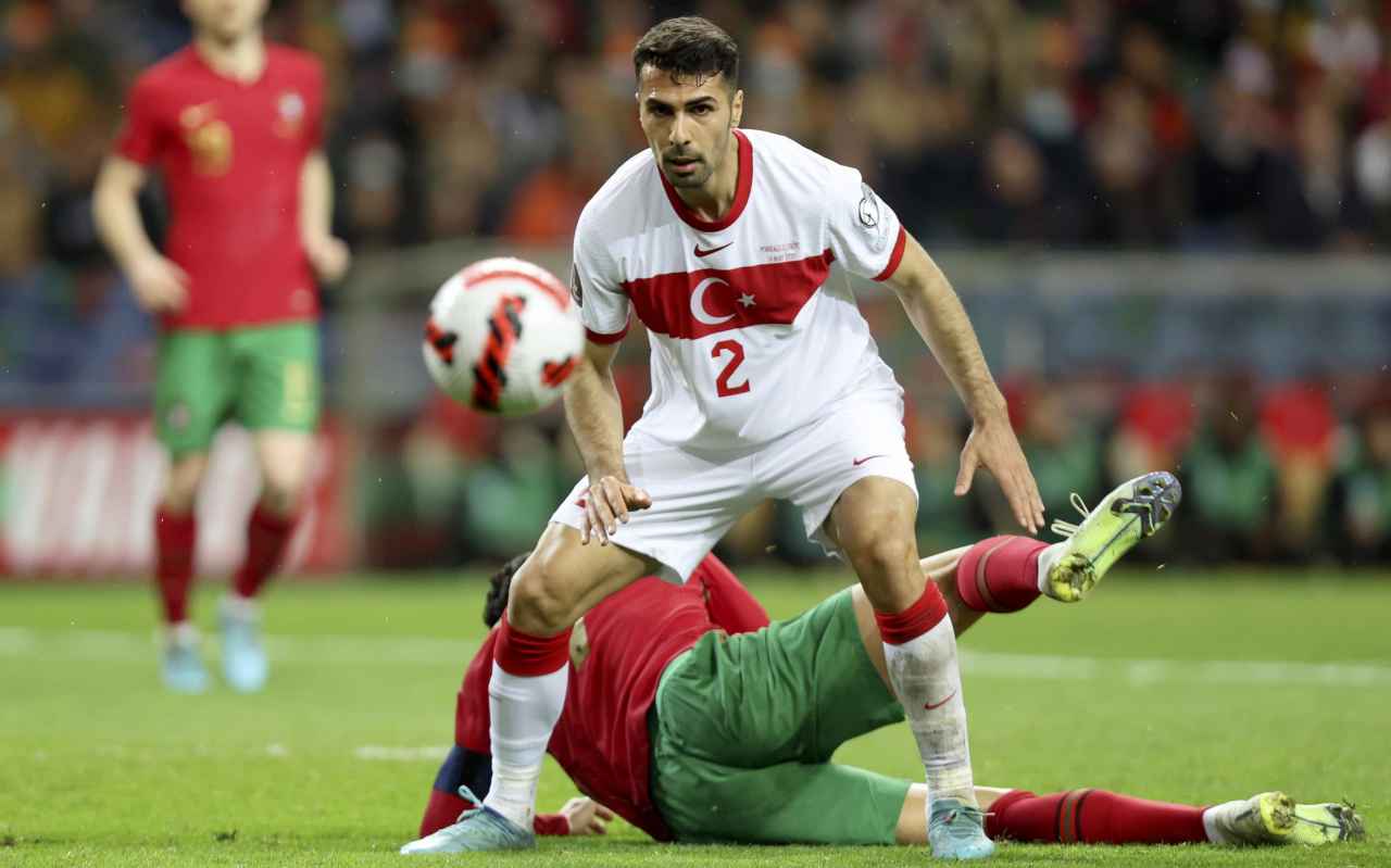 Celik con la maglia della Turchia