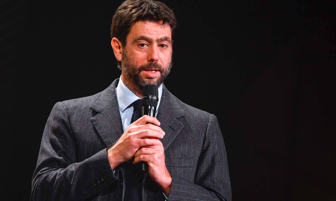 Agnelli parla in pubblico