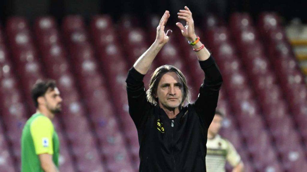 Salernitana, Nicola applaude